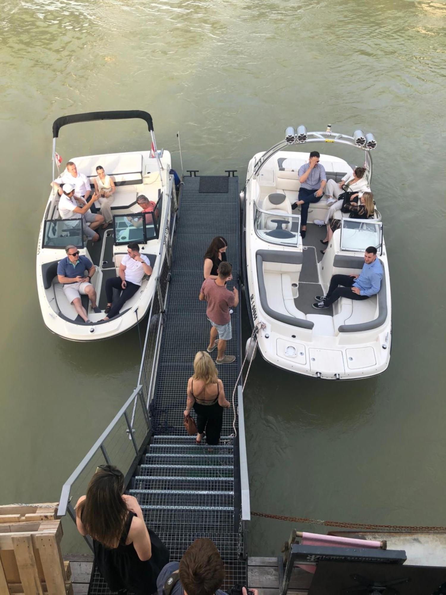 Sundeck Botel - Party Boat Bratislava Exteriér fotografie